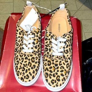 WMN’s | H&M Leopard Sneakers